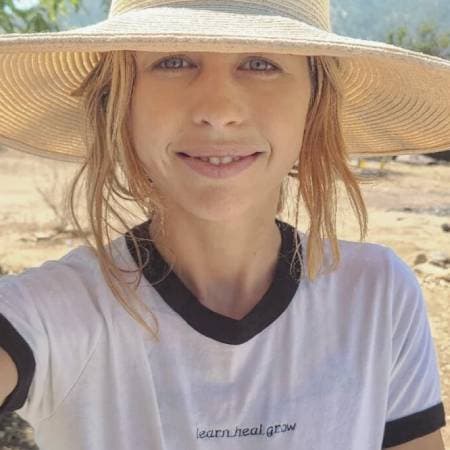 Jenna, Founder of Lil Farm Hill